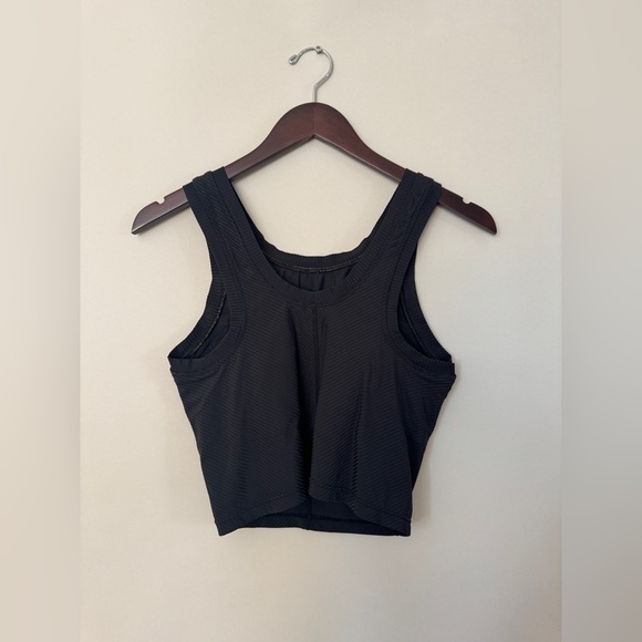 Prana Cropped Tank w/padding - Picture 2 of 3